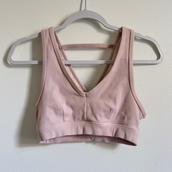 Alo Togetherness Sports Bra Size XS Light Pink Ribbed - Picture 2 of 5